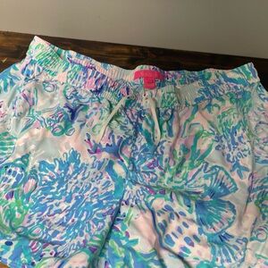 Lilly Pulitzer Ocean trail gently worn shorts xl